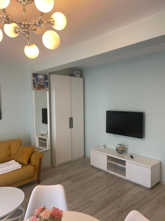 Ini Apartment Alezzi Năvodari Exterior foto