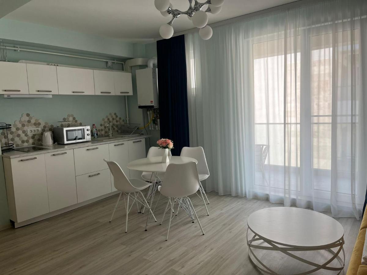 Ini Apartment Alezzi Năvodari Exterior foto