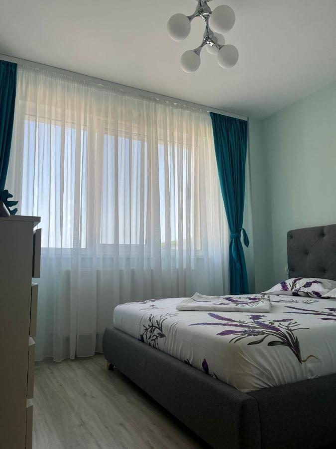 Ini Apartment Alezzi Năvodari Exterior foto
